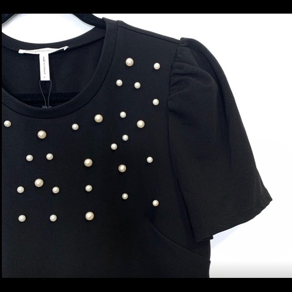 BCBG PEARLESCENT PUFF SLEEVE SHORT SLEEVE TOP - Picture 6 of 13